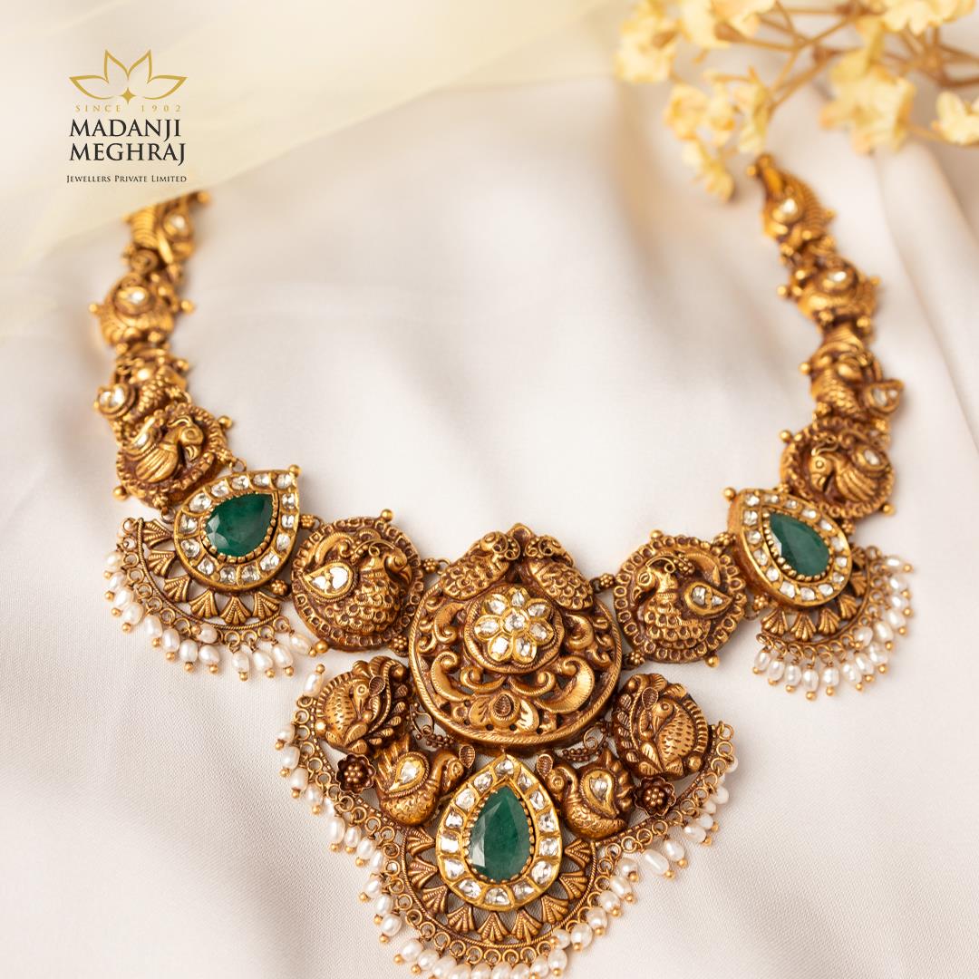 The Suvarna Mayura Shringar 22k Yellow Gold Bridal Set