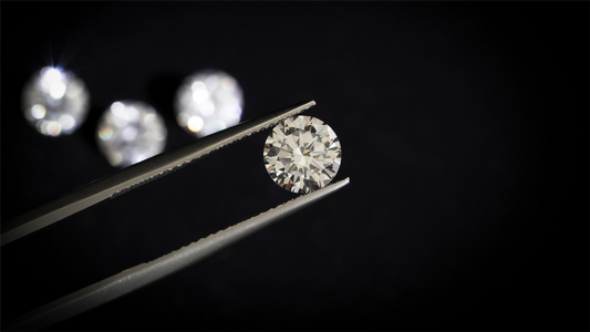 Difference of Lab-Grown Diamonds and Natural Diamonds