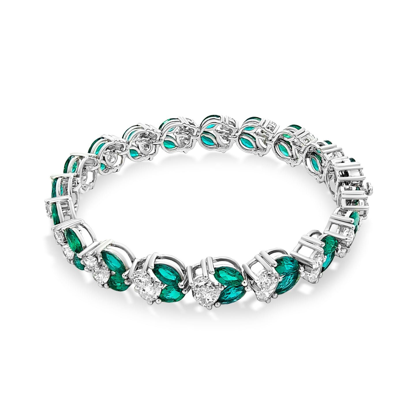 Samriddhi - 14K White Gold Pear, Round Lab-Grown Diamond, and Emerald Stone Bracelet