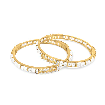Traditional Bangle In 18K Yellow Gold, Studded With Diamonds And Pearls