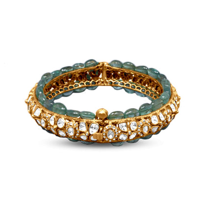 Polki Bangle With Emerald In 18K Yellow Gold