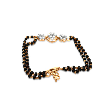 18K Yellow Gold Round Diamond Bracelet Fasten With Black Stone Link Chain