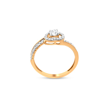 Heart-Shaped Diamond Ring in 18k Yellow Gold for Weddings and Engagements