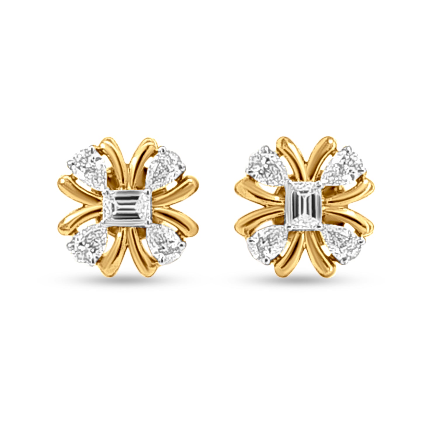 Prakriti Set: 18k Yellow Gold Diamond Floral Pendant Set