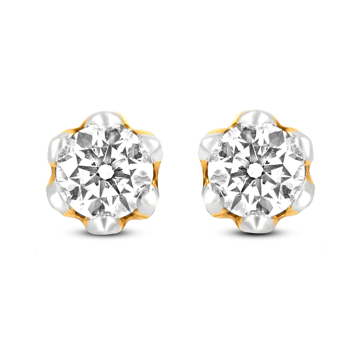 Floral Cluster Diamond Pendant Set In 18K Yellow Gold