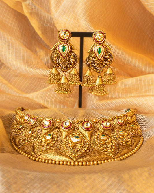 Rajsi Haar: 22K Yellow Gold Choker Necklace with Jhumka Earrings