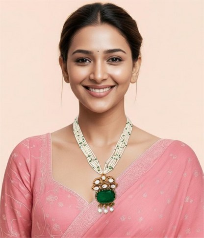 925 Silver kundan Pendant with Green Stone and Pearl Hangings
