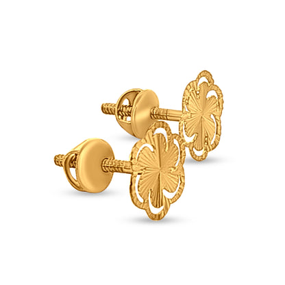 Swarnlata:22K Yellow Gold Swirl Round Pendant and Earring Traditional Set