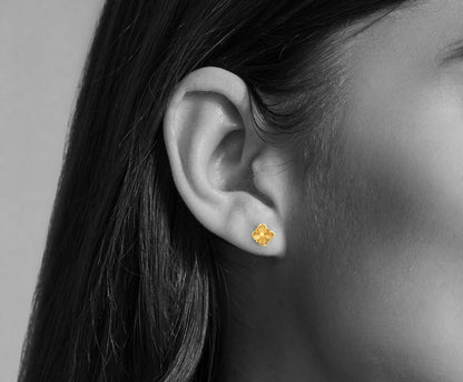Sahana: 22k Yellow Gold Round Floral Leaves Tops